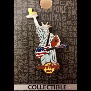 Hard Rock Cafe New York Pin Liberty City Core NYC Statue of Liberty.